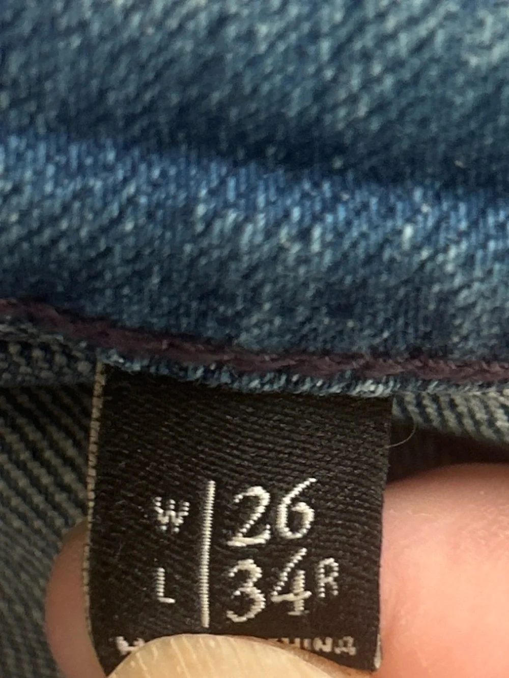Abercrombie & Fitch Medium Blue Flare Jeans Size26/34, 0182